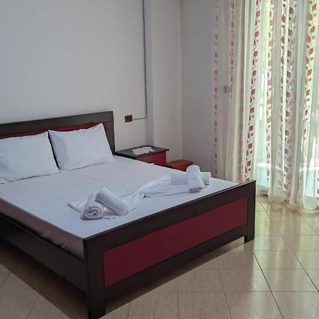 Hasani Apartments Sarandë Esterno foto