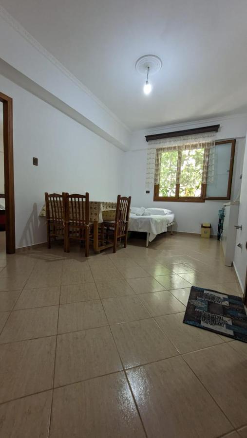 Hasani Apartments Sarandë Esterno foto