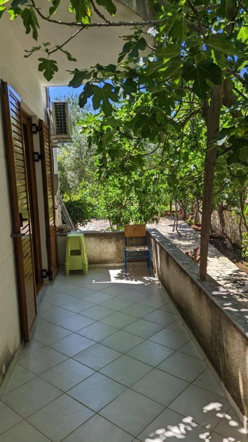 Hasani Apartments Sarandë Esterno foto